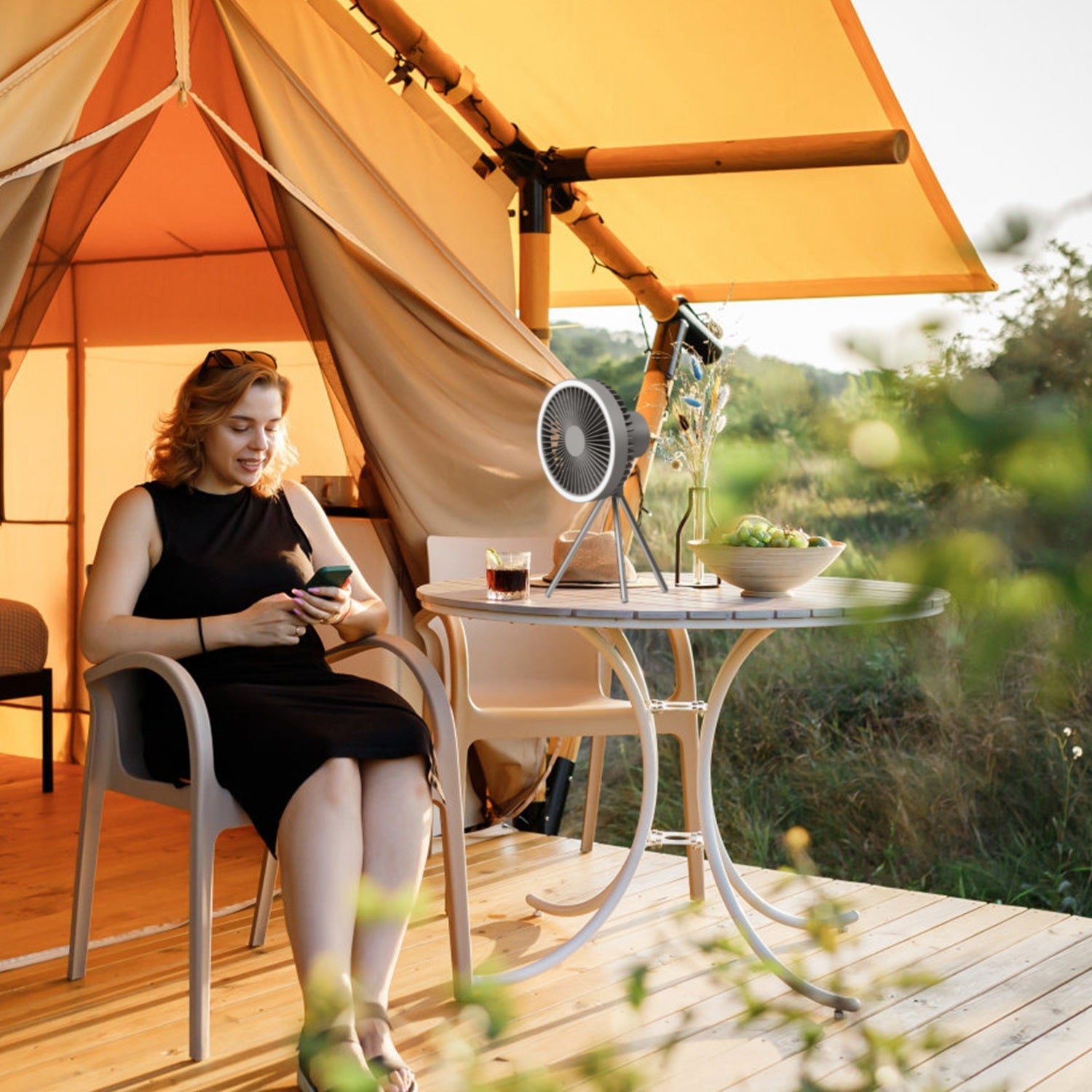 4-in-1 Camping Ventilator mit Laterne  10.000mAh Akku