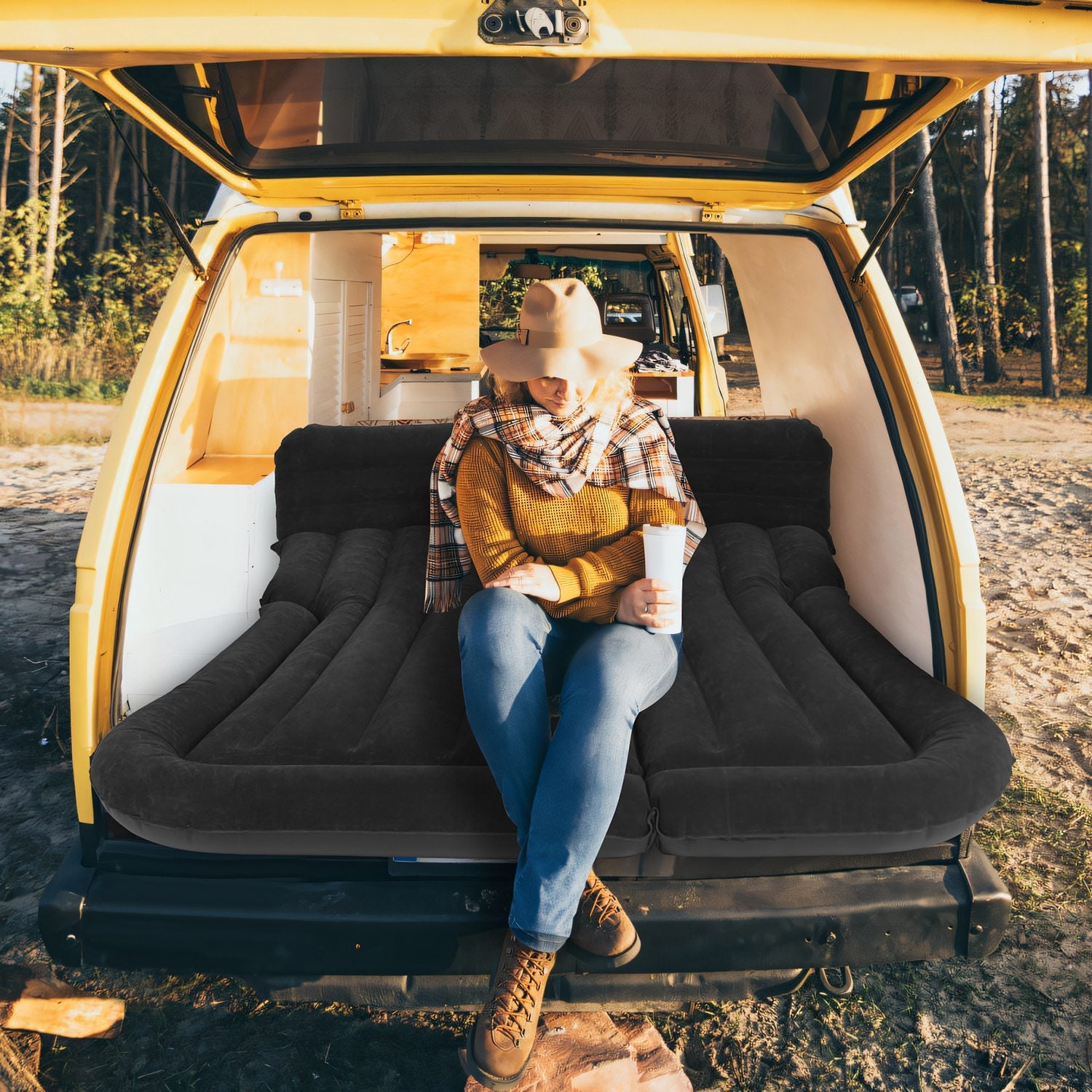 Aufblasbare SUV-Luftmatratze  Verdickte Camping-Matte